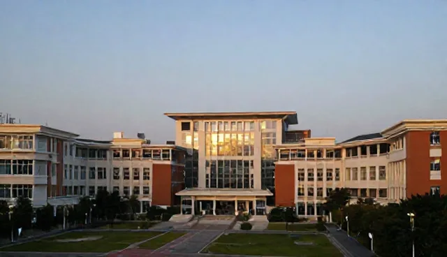 企业数字化转型中技术咨询的应用场景与维护建议